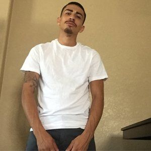 Meet your Posher, Eduardo